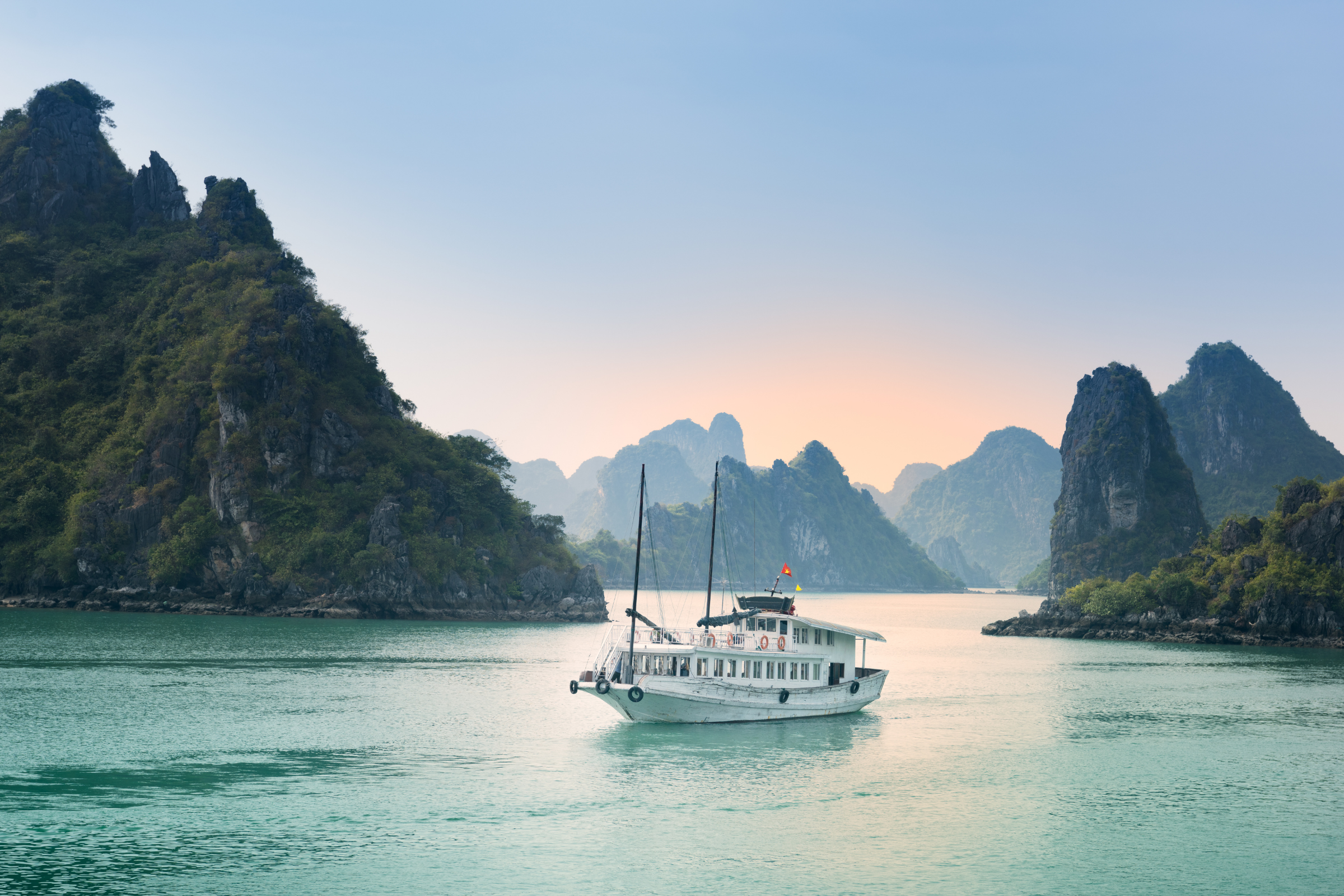 lan ha bay (4).webp